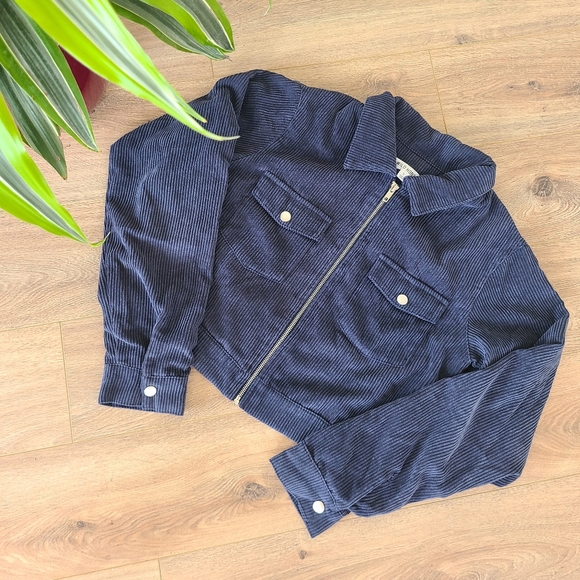 Crop Fitted Corduroy Light Jacket - Picture 1 of 3